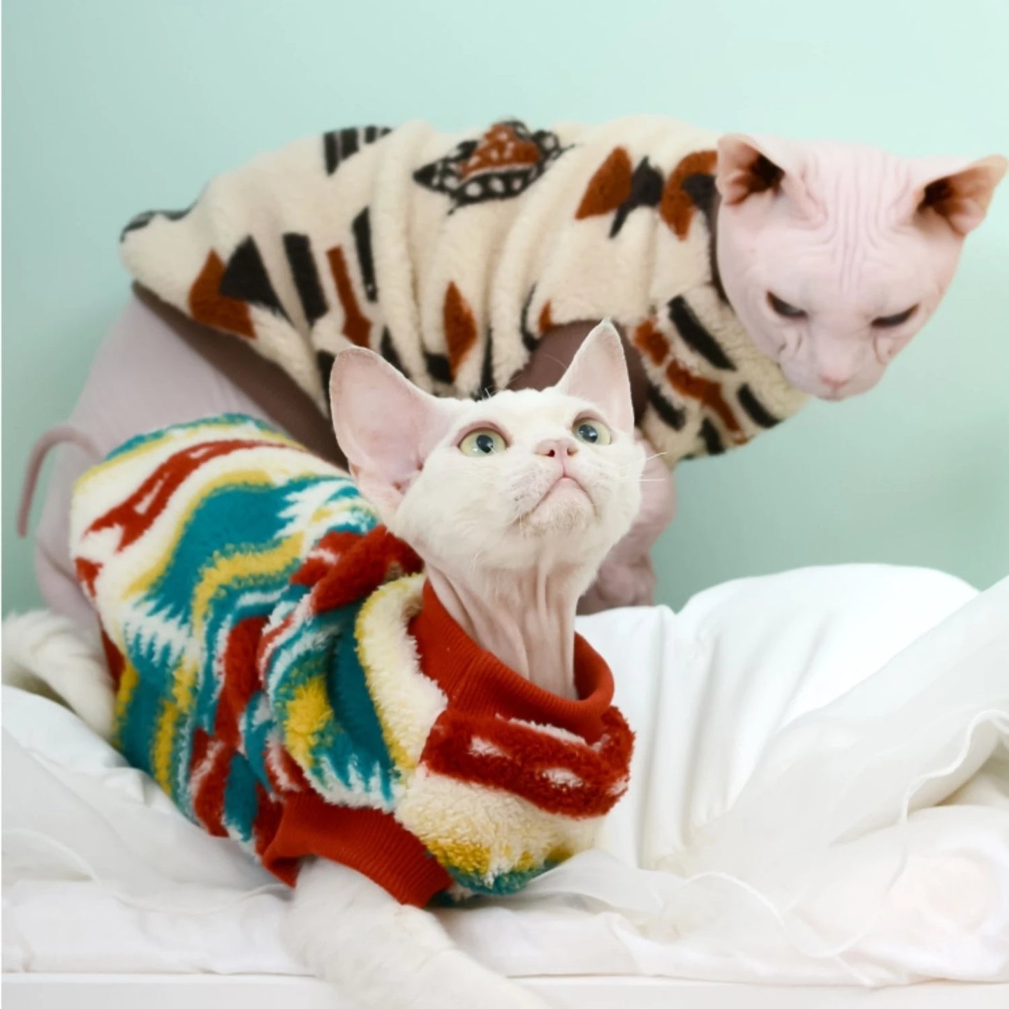 Sphynx Cat Christmas New Year Sweater Hairless Cat Warm Fleece Vest in Winter Red Grey Thick Coat for Kittens Cat Supplies